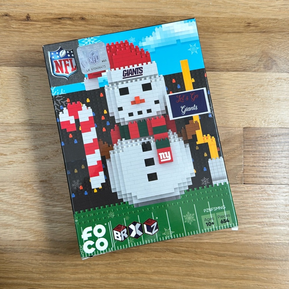 NIB - NY Giants Snowman